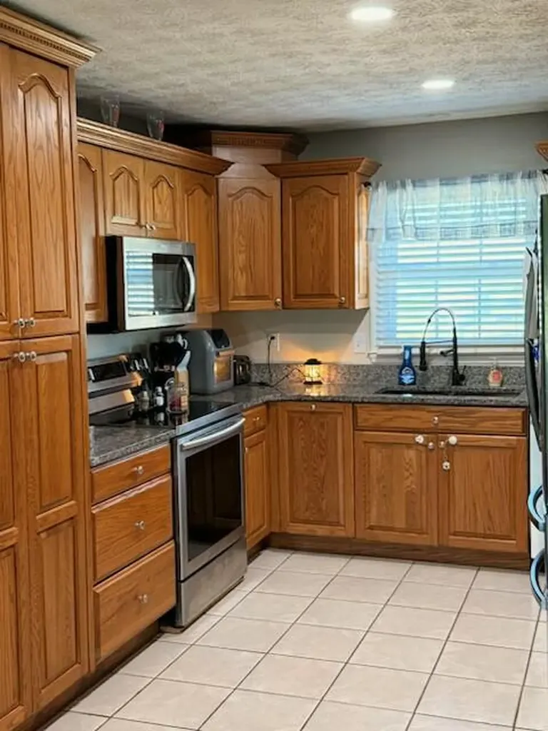 325 Goodlett Road Salvisa KY 40372