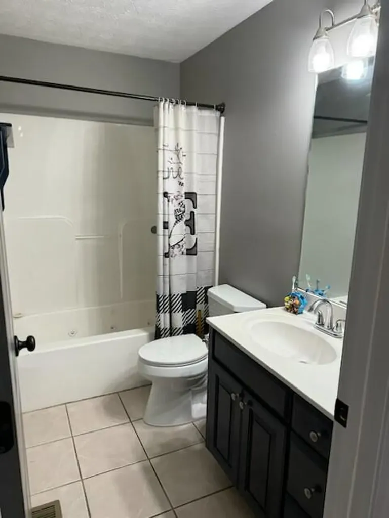 325 Goodlett Road Salvisa KY 40372