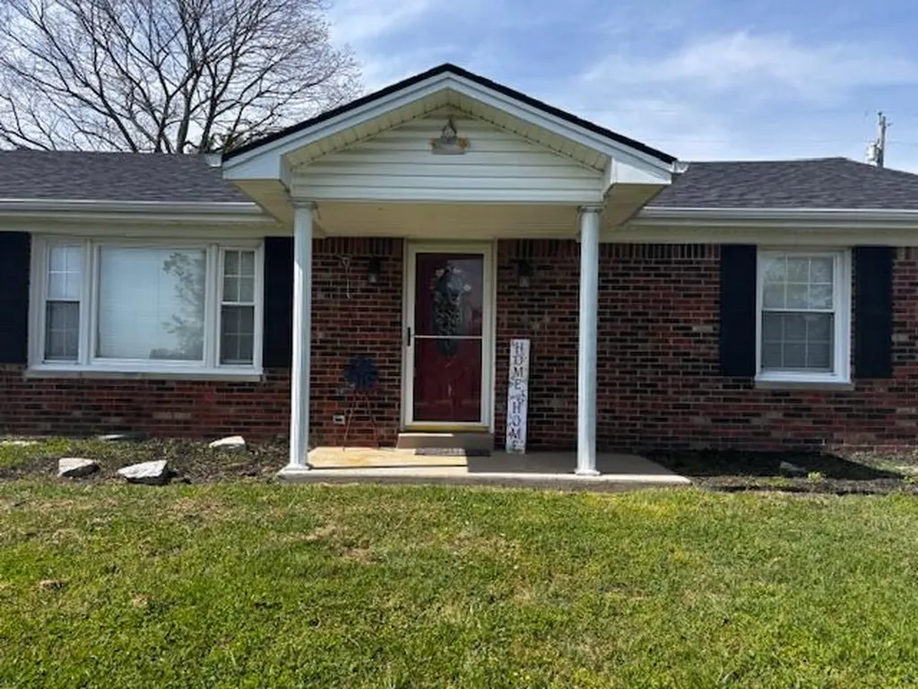 325 Goodlett Road Salvisa KY 40372