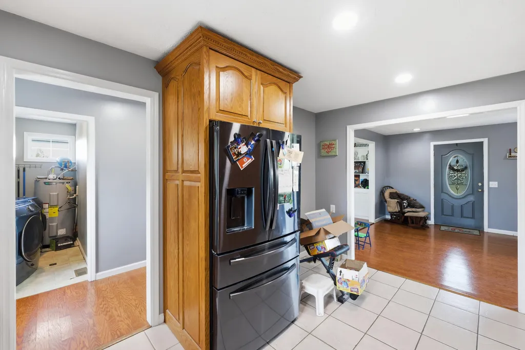 325 Goodlett Road Salvisa KY 40372