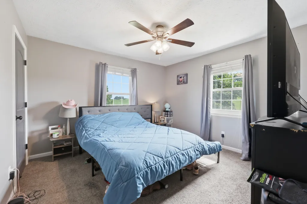 325 Goodlett Road Salvisa KY 40372