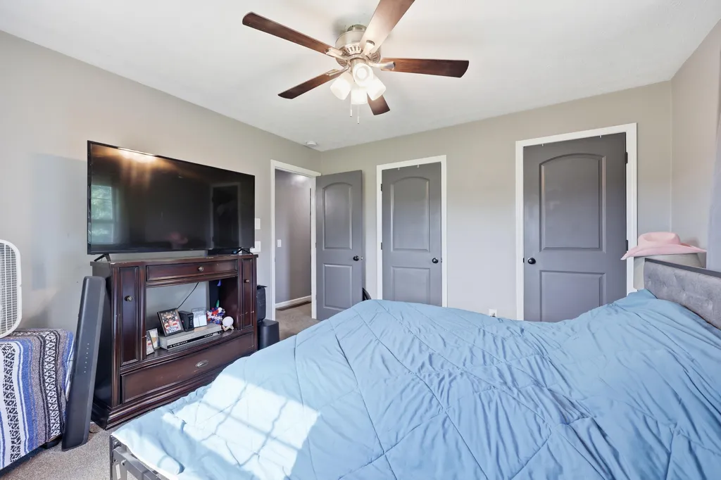 325 Goodlett Road Salvisa KY 40372
