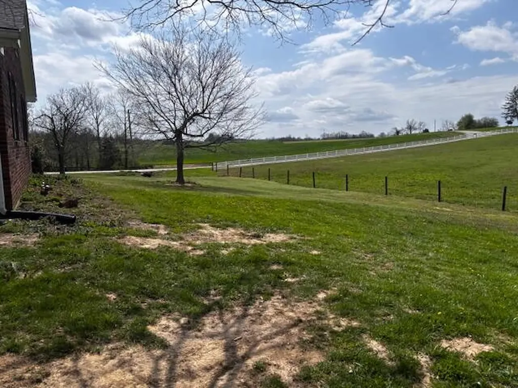 325 Goodlett Road Salvisa KY 40372