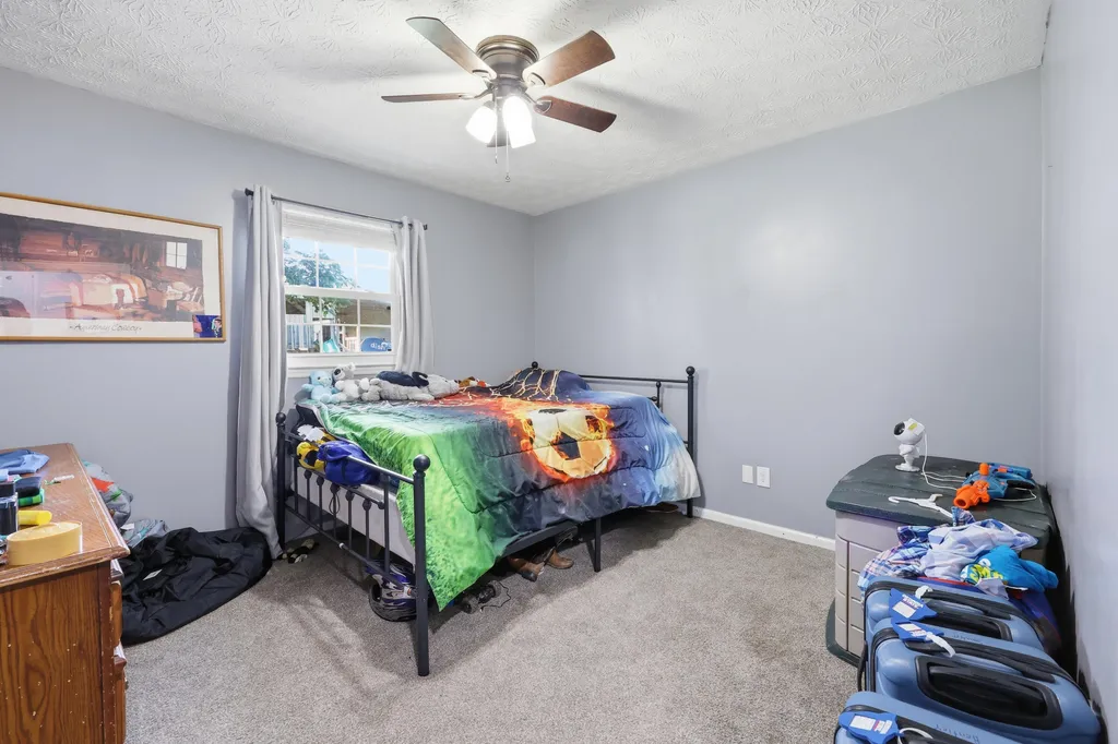 325 Goodlett Road Salvisa KY 40372