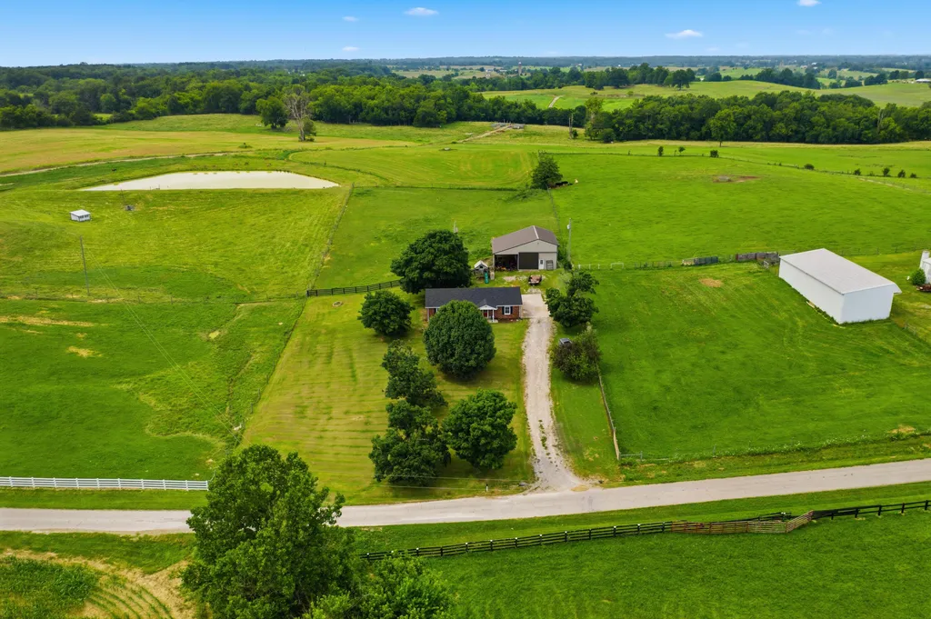 325 Goodlett Road Salvisa KY 40372