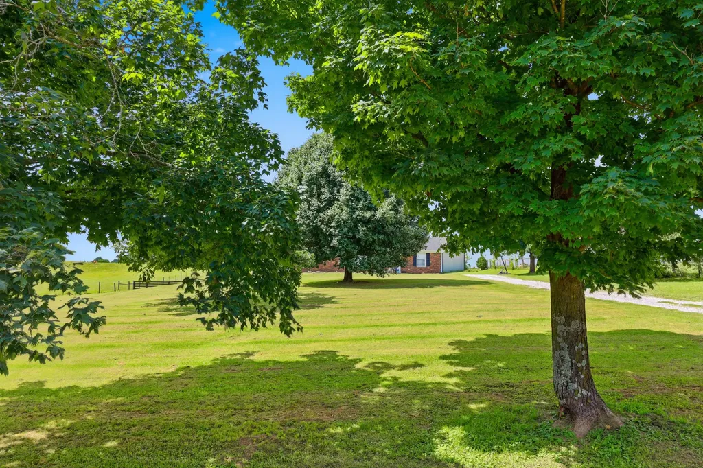 325 Goodlett Road Salvisa KY 40372