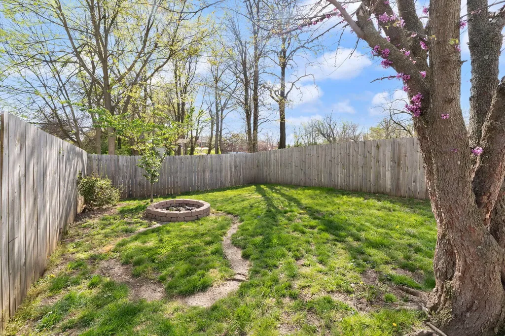424 S 4th Street Danville KY 40422