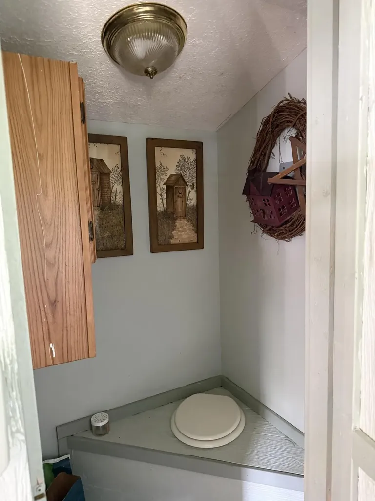 223 Demsey Lane Columbia KY 42728