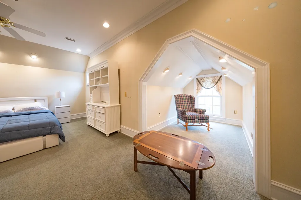 710 Jackstown Road Paris KY 40361