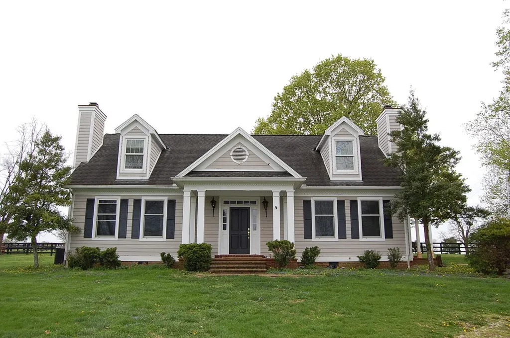 710 Jackstown Road Paris KY 40361