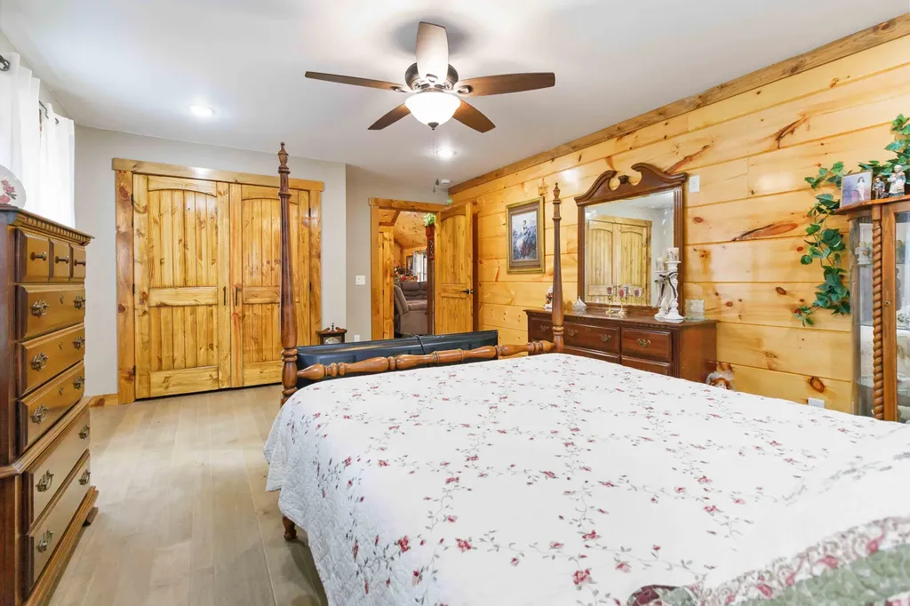945 3447 Highway Mckee KY 40447