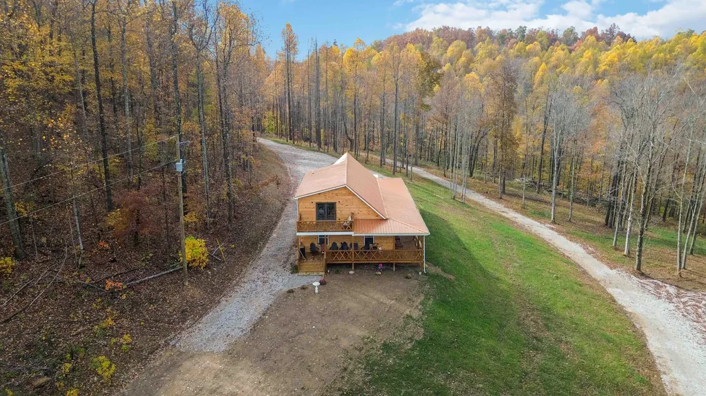 945 3447 Highway Mckee KY 40447