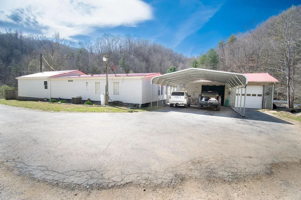 706 Abner Fork Road Belcher KY 41513