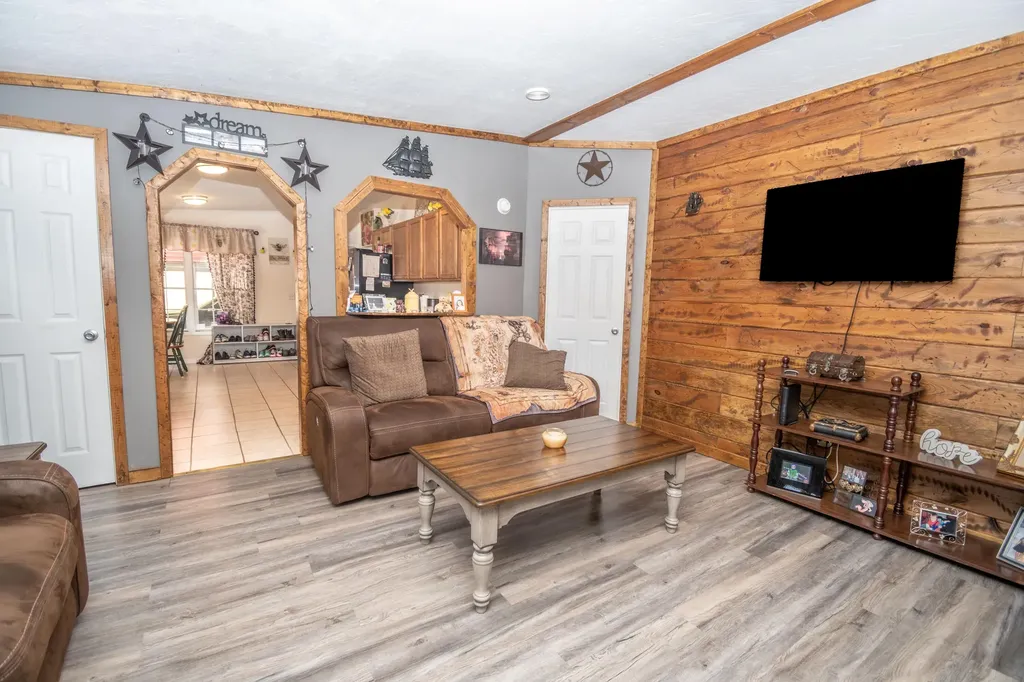 706 Abner Fork Road Belcher KY 41513