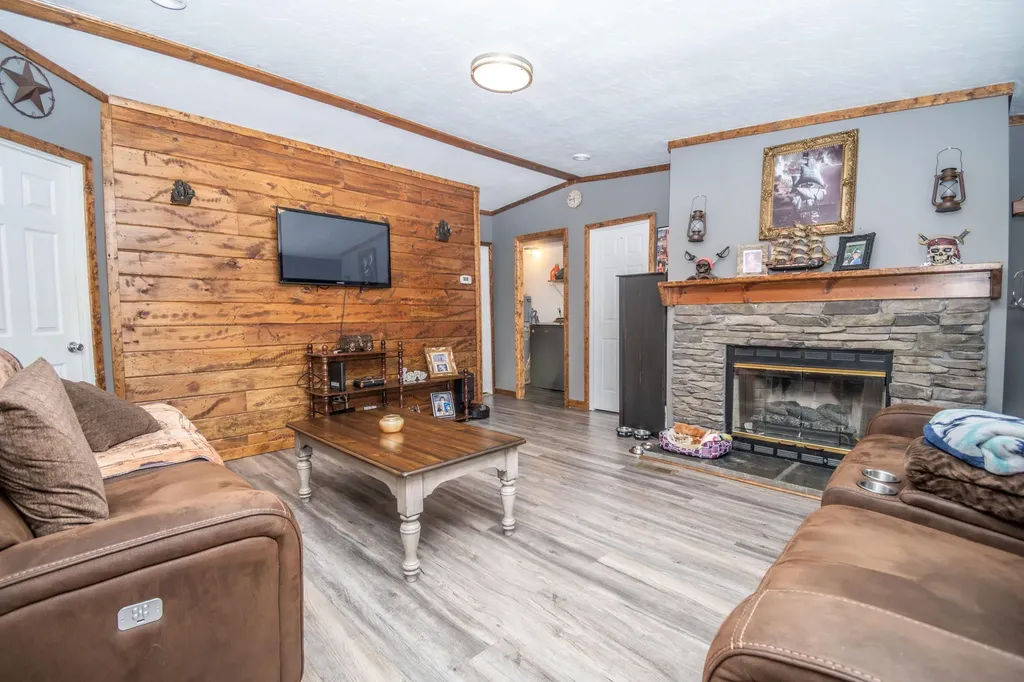 706 Abner Fork Road Belcher KY 41513