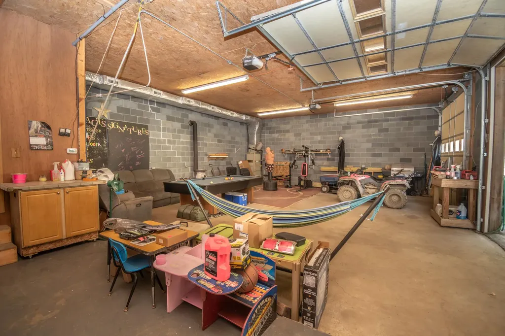 706 Abner Fork Road Belcher KY 41513