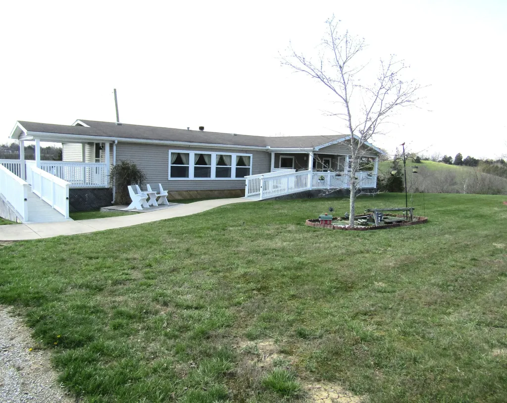 1098 Carey Mill Road Lawrenceburg KY 40342