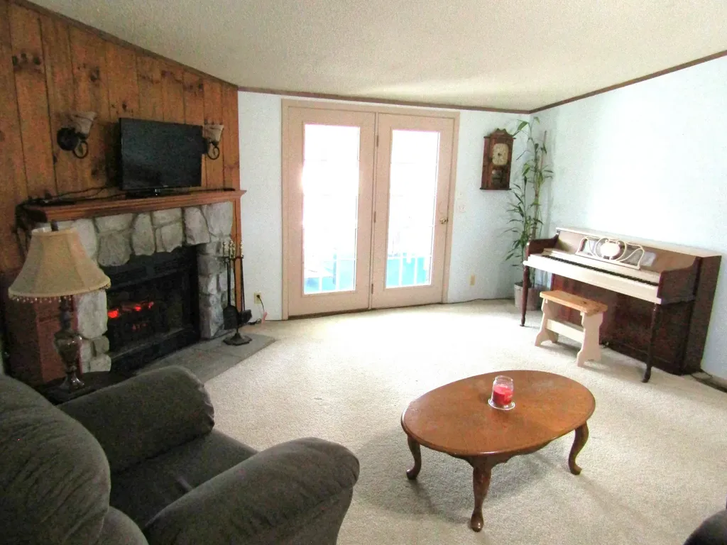 1098 Carey Mill Road Lawrenceburg KY 40342