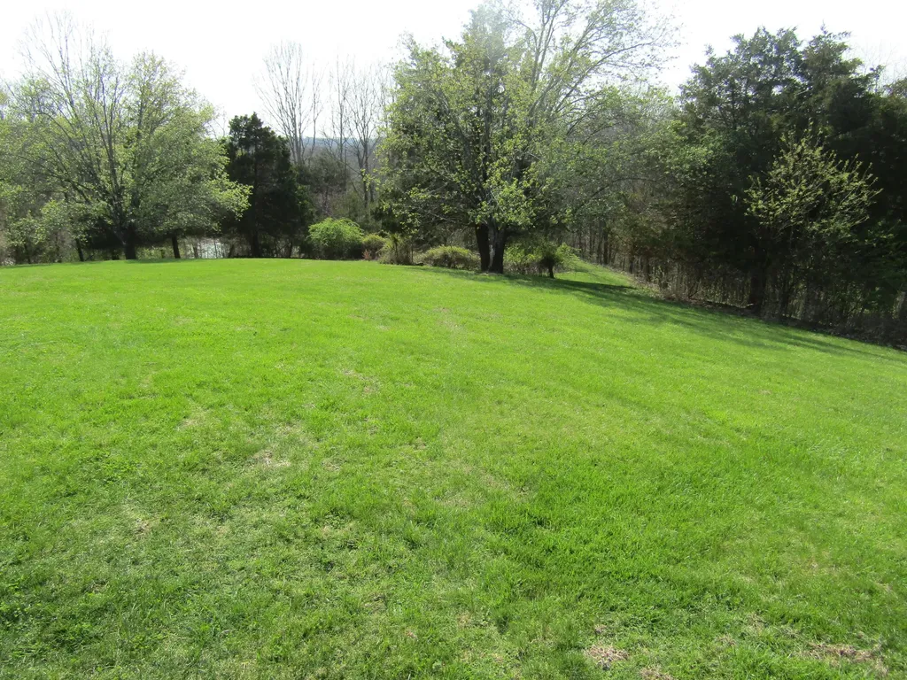 1098 Carey Mill Road Lawrenceburg KY 40342