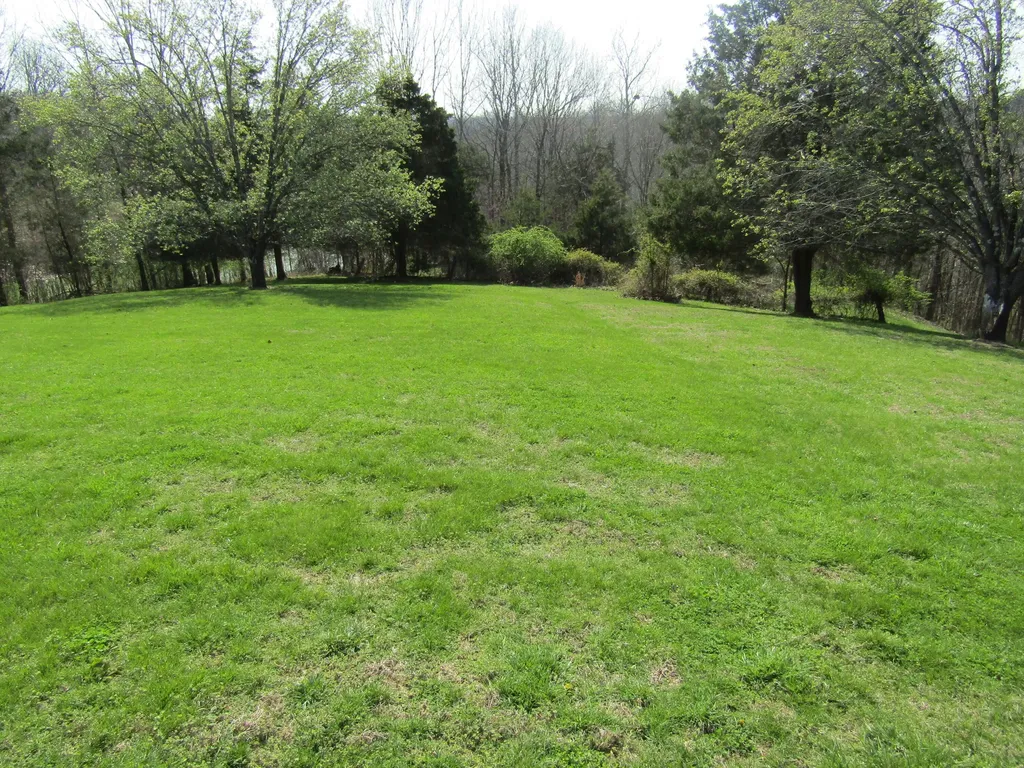 1098 Carey Mill Road Lawrenceburg KY 40342