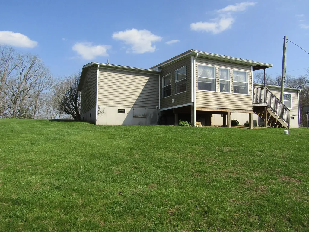 1098 Carey Mill Road Lawrenceburg KY 40342