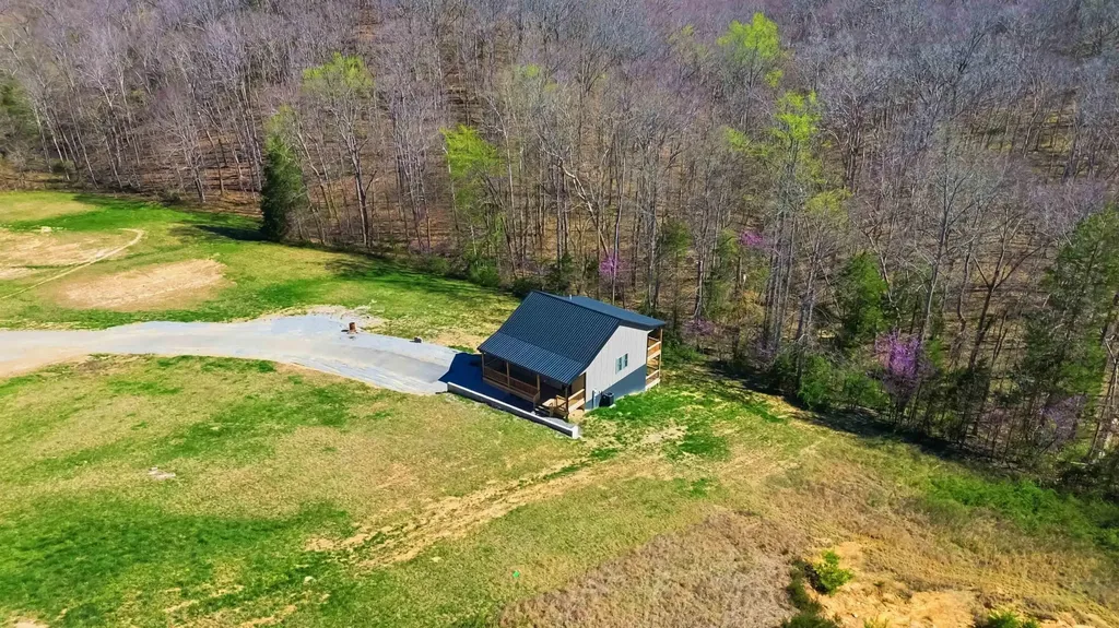 195 Hobart Lane Nancy KY 42544