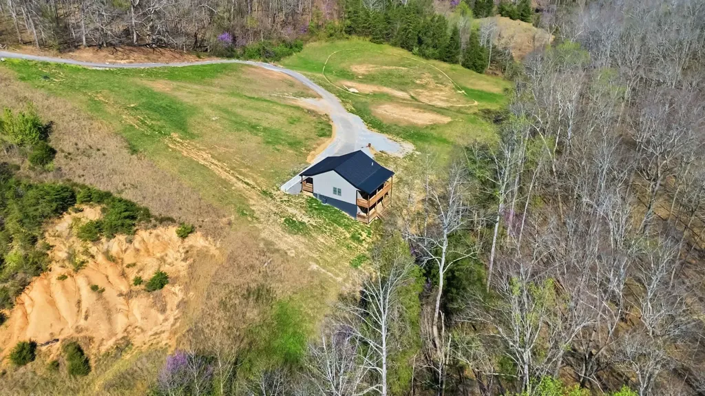 195 Hobart Lane Nancy KY 42544