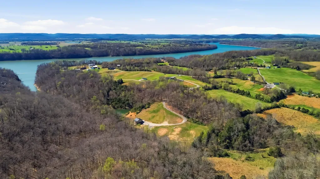 195 Hobart Lane Nancy KY 42544