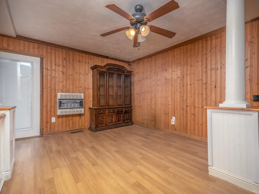 4934 State Highway 589 West Liberty KY 41472