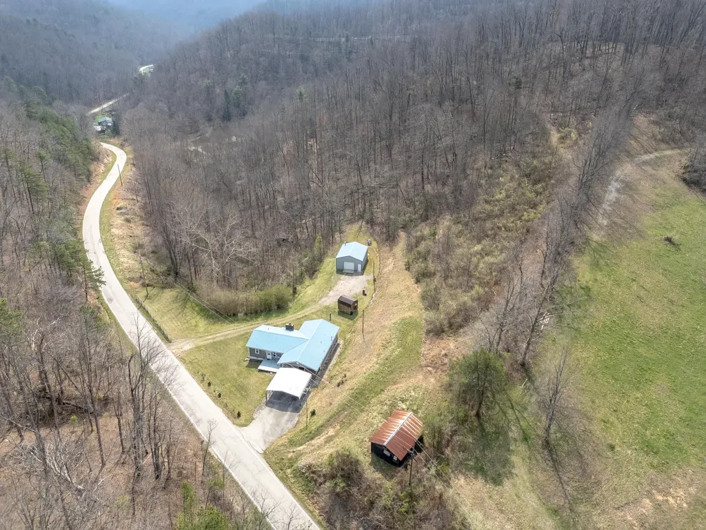 4934 State Highway 589 West Liberty KY 41472