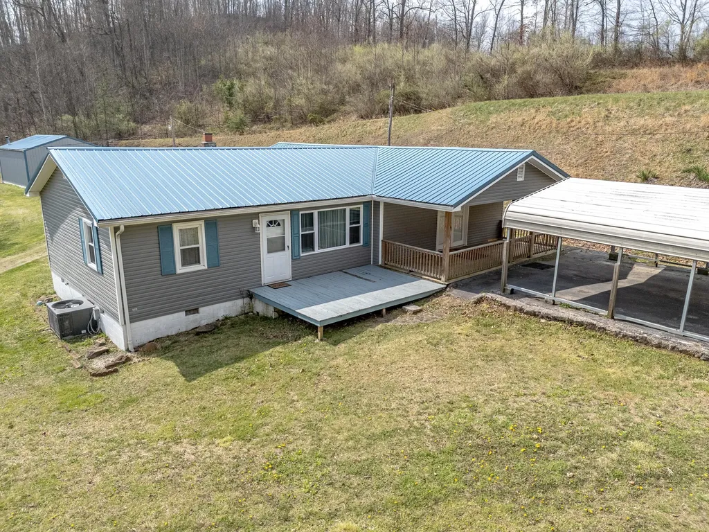 4934 State Highway 589 West Liberty KY 41472