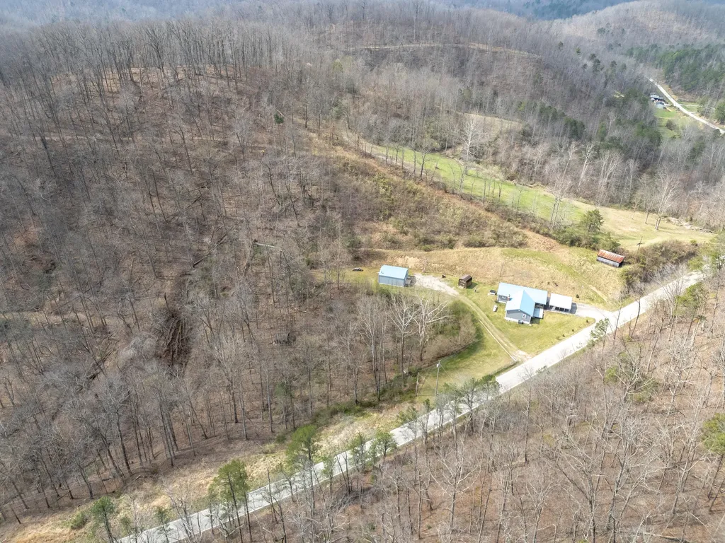 4934 State Highway 589 West Liberty KY 41472