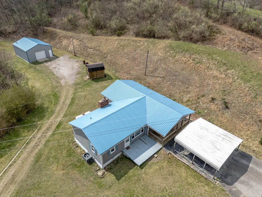 4934 State Highway 589 West Liberty KY 41472