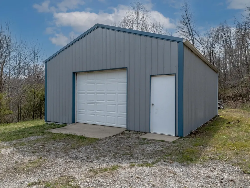 4934 State Highway 589 West Liberty KY 41472