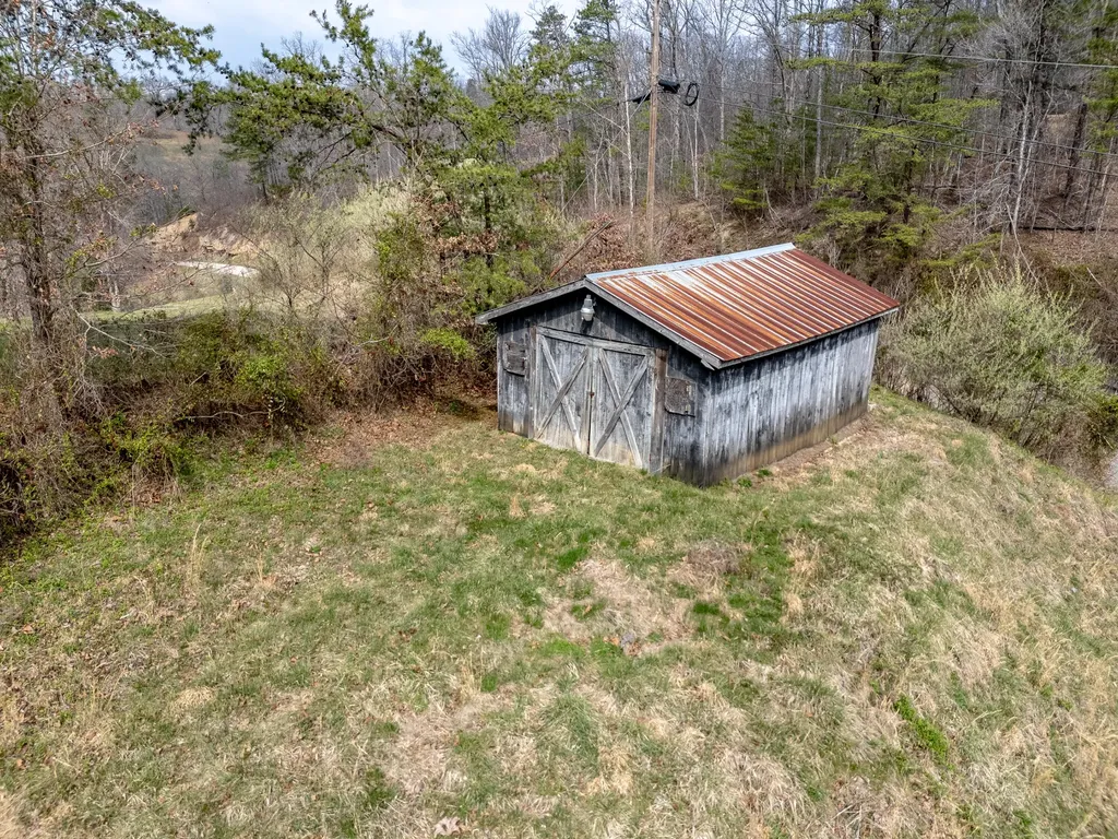 4934 State Highway 589 West Liberty KY 41472