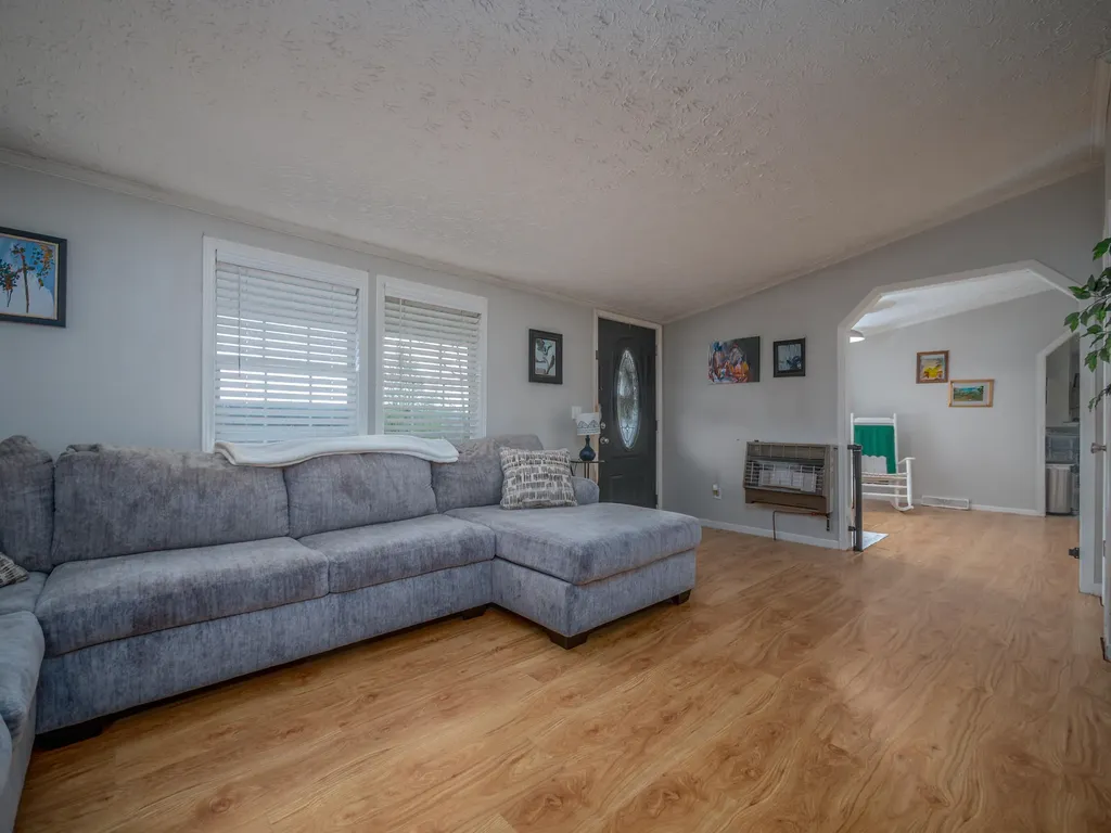 337 Aberdeen Lane Clearfield KY 40313