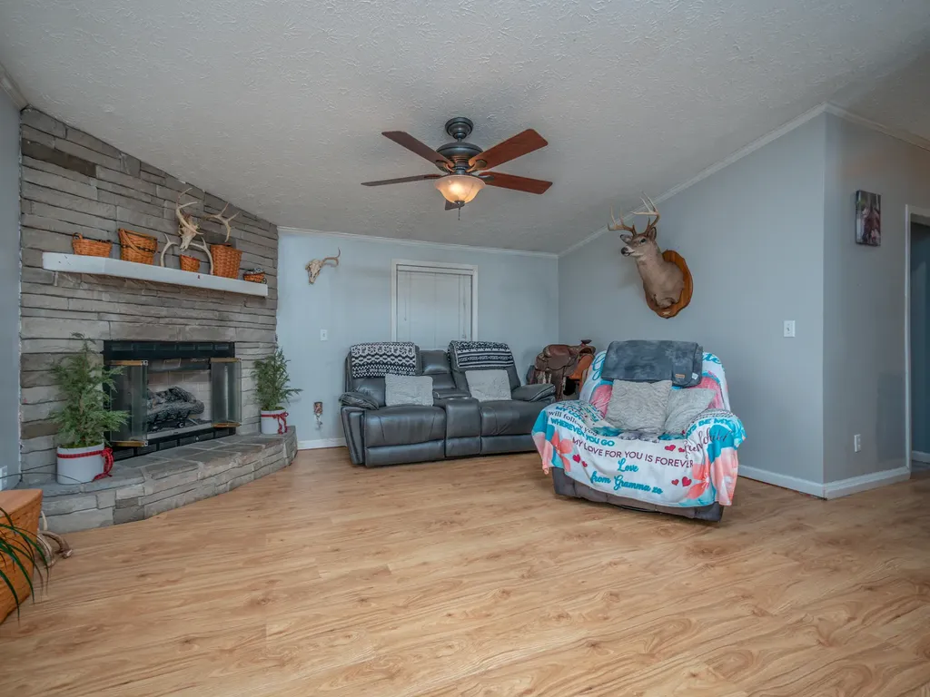 337 Aberdeen Lane Clearfield KY 40313