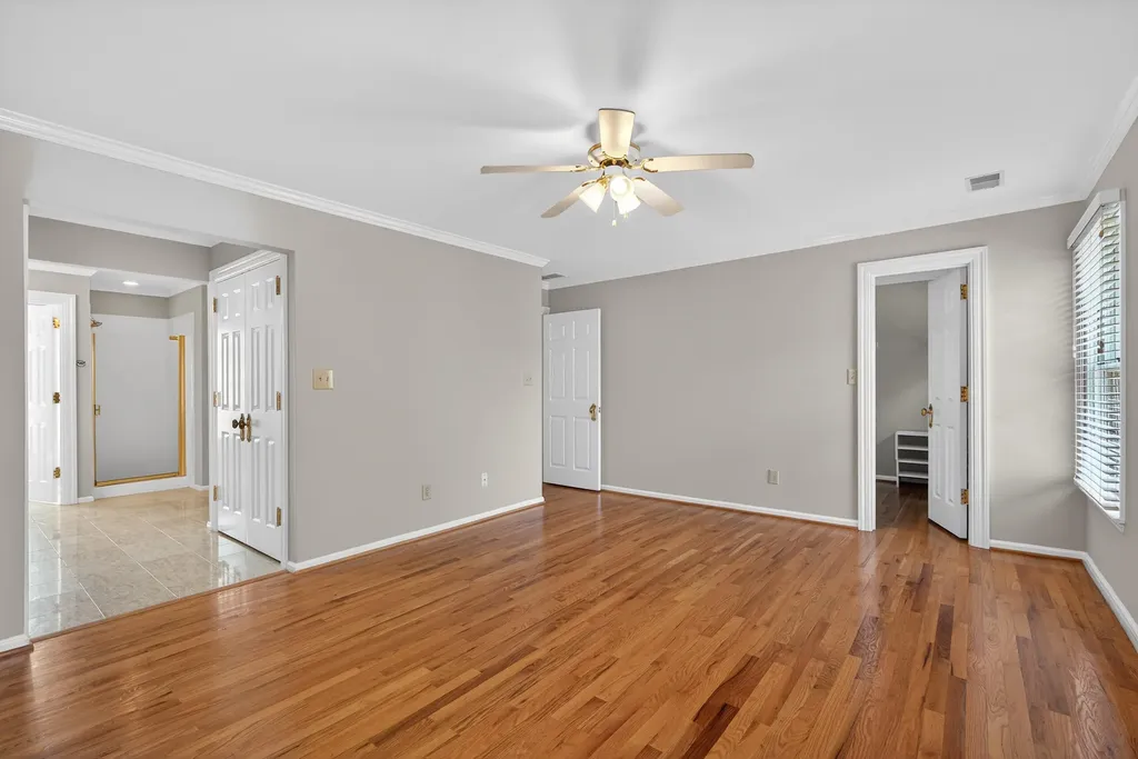 1216 Oak Knoll Lexington KY 40502