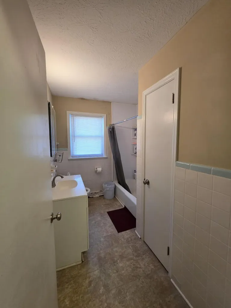 1706 Knoxville Court Lexington KY 40505