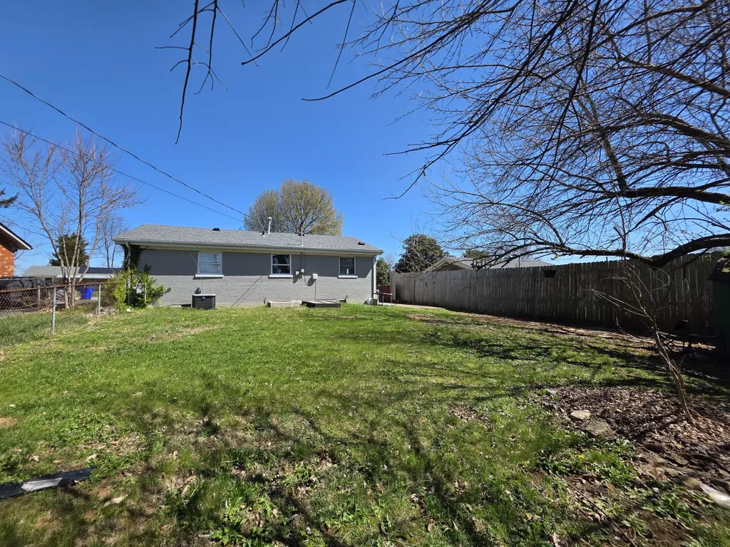1706 Knoxville Court Lexington KY 40505
