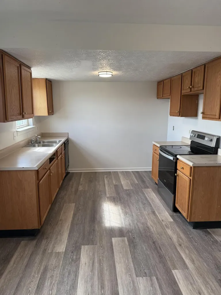 821 Ridgewood Drive Berea KY 40403