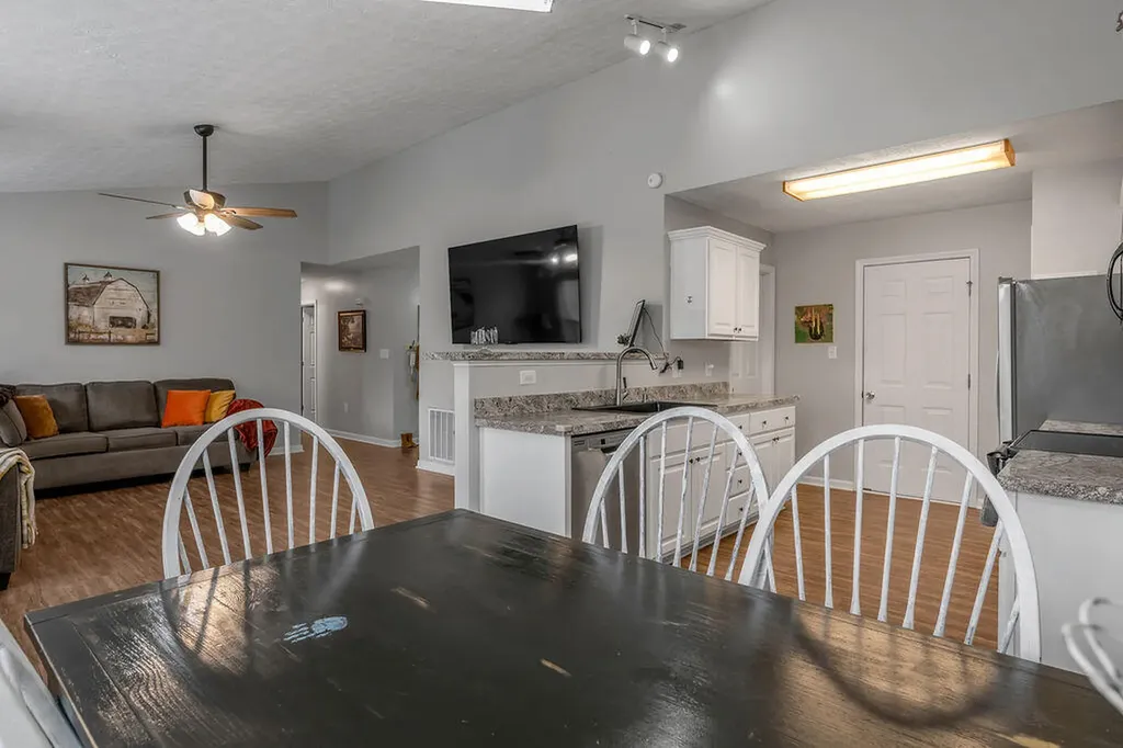 128 Wooded Way Frankfort KY 40601
