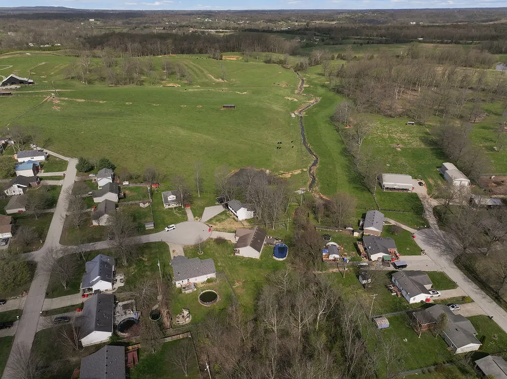 128 Wooded Way Frankfort KY 40601
