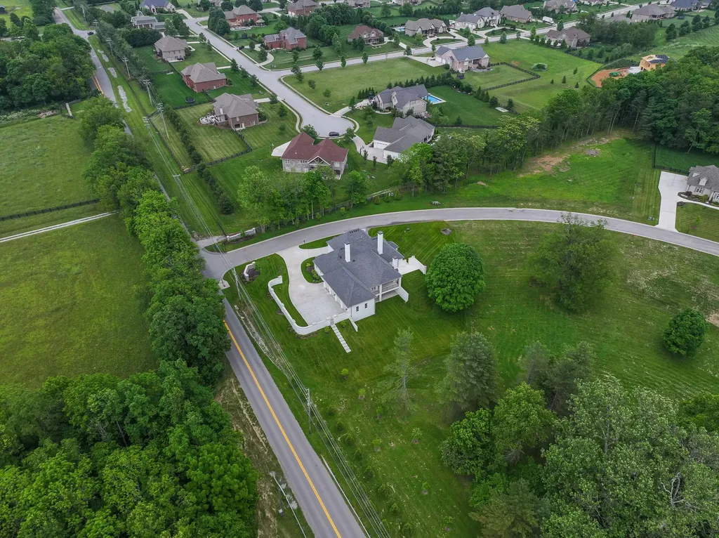 100 Lafontaine Court Nicholasville KY 40356