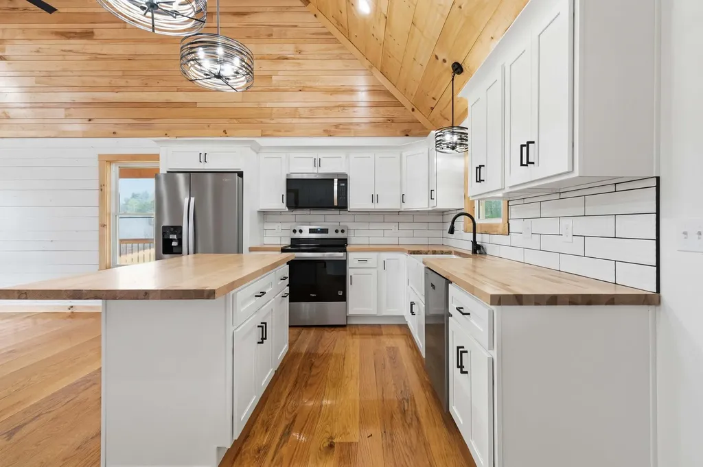 197 Pumpkin Creek Circle Jamestown KY 42629