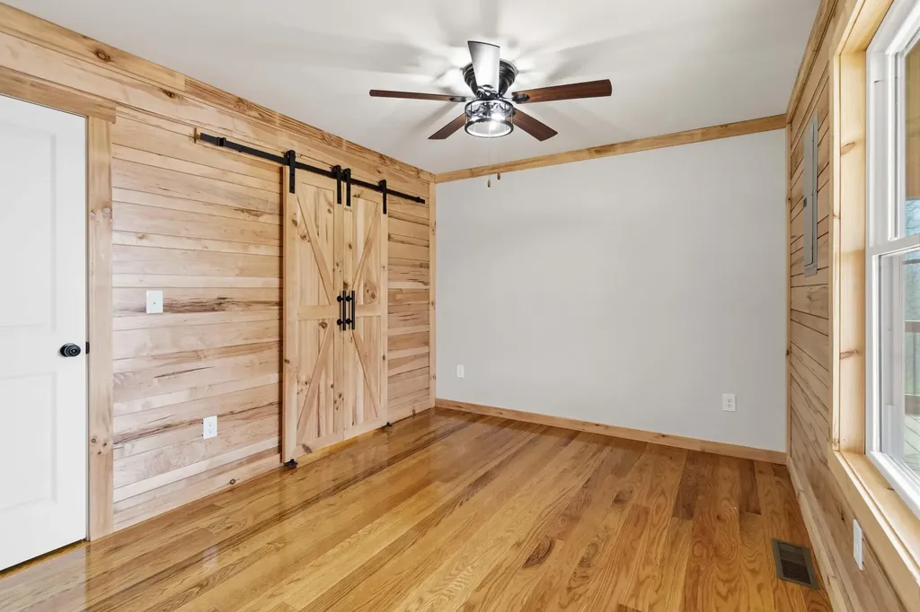 197 Pumpkin Creek Circle Jamestown KY 42629