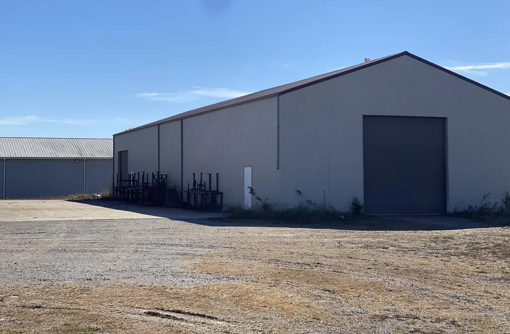 698 State Highway 1383 Russell Springs KY 42642