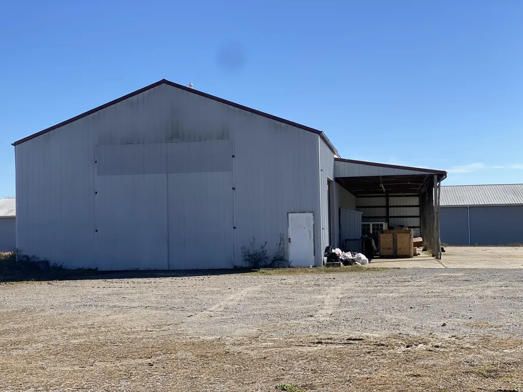 698 State Highway 1383 Russell Springs KY 42642