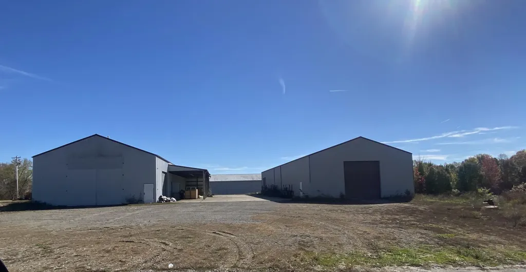 698 State Highway 1383 Russell Springs KY 42642