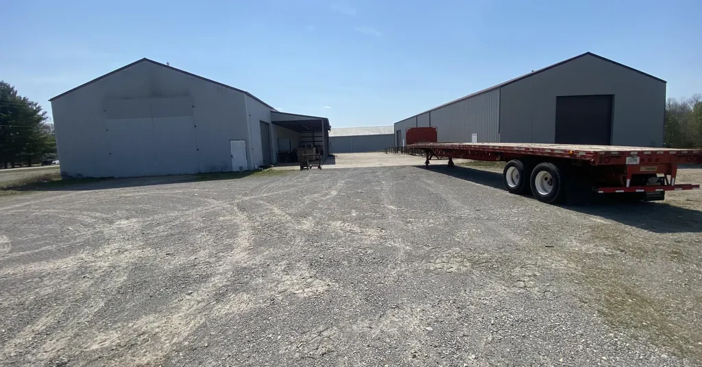 698 State Highway 1383 Russell Springs KY 42642